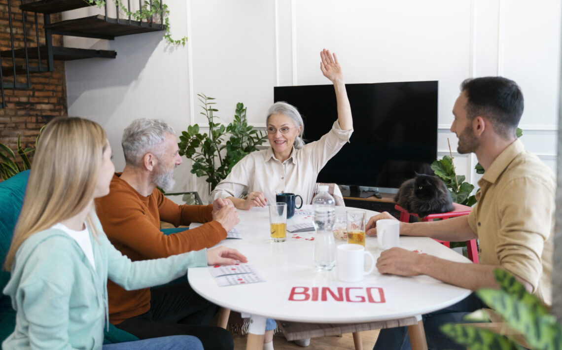 ADVANTAGES OF LIVING IN A COMMUNITY FOR SENIOR CITIZENS